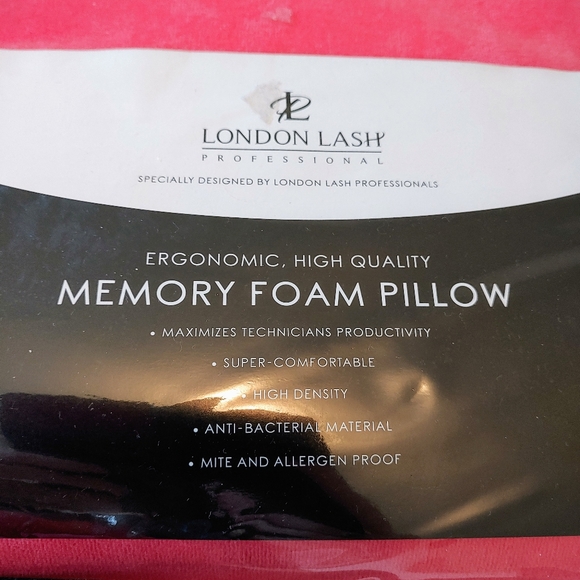 NWT London Lash Pink Eyelash Extension or Beauty Pillow & Cases - Picture 3 of 5